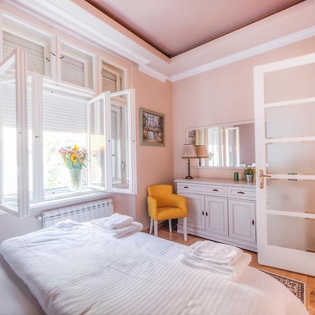 Crown Apartment - Your Royal Stay Belgrade Extérieur photo