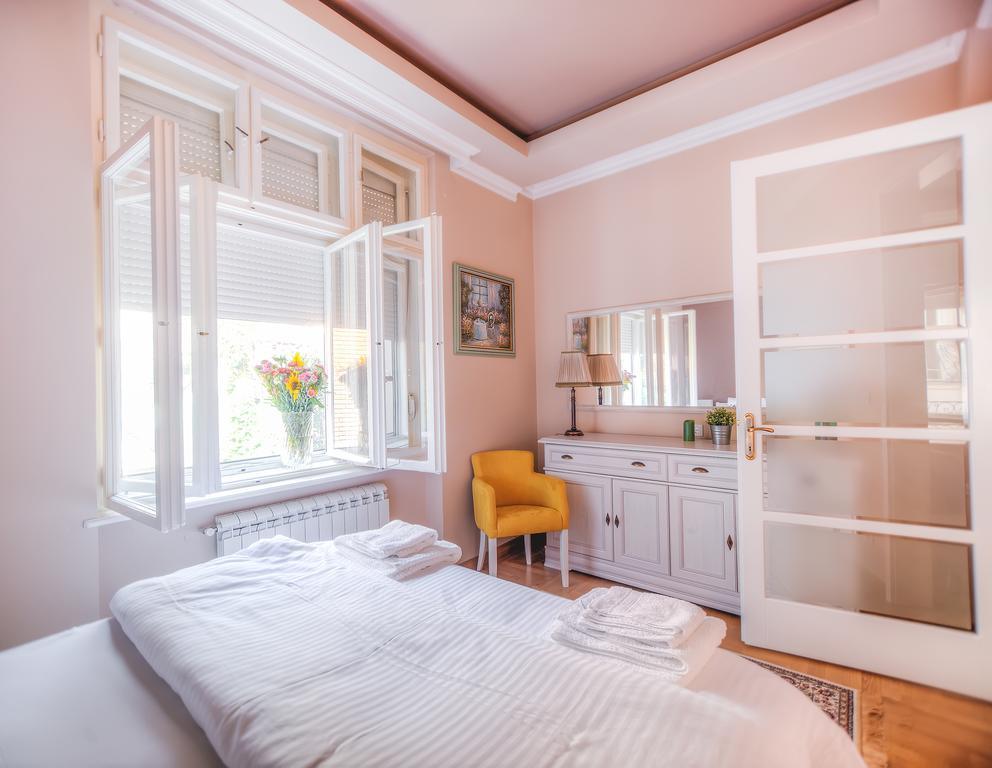 Crown Apartment - Your Royal Stay Belgrade Extérieur photo