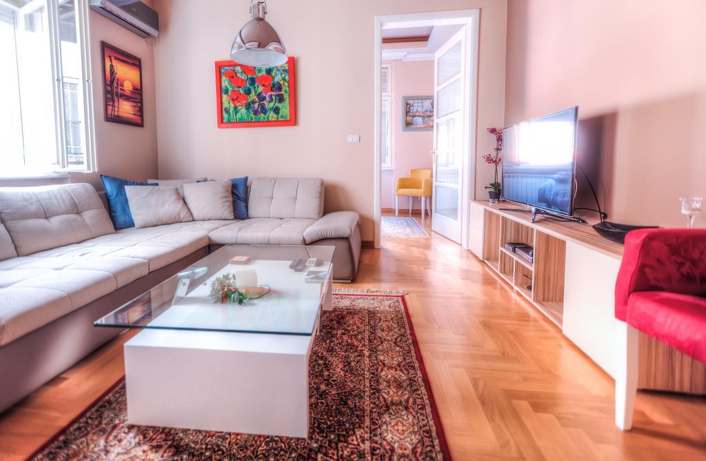 Crown Apartment - Your Royal Stay Belgrade Extérieur photo